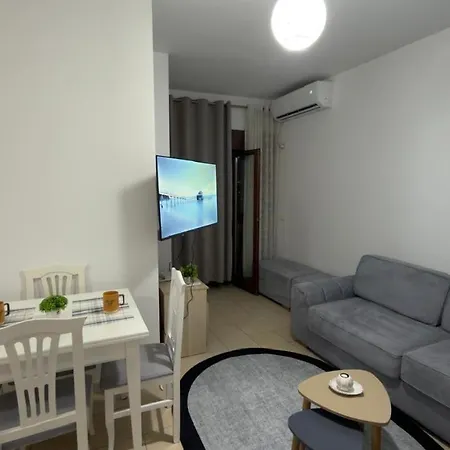 Center Bazaar Apartment *